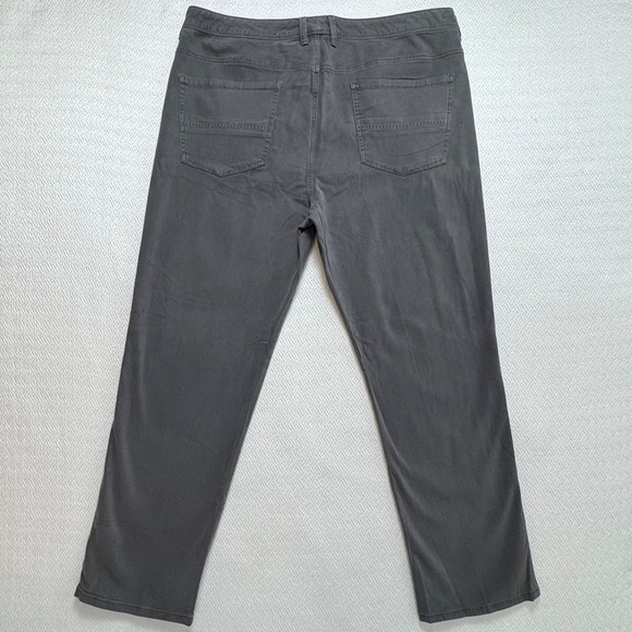 NWT Tommy Bahama Santiago Authentic Fit Pants in Fog Grey, Men's W38 L30 - Picture 3 of 8